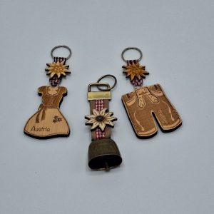 Handgemaakte houten sleutelhangers